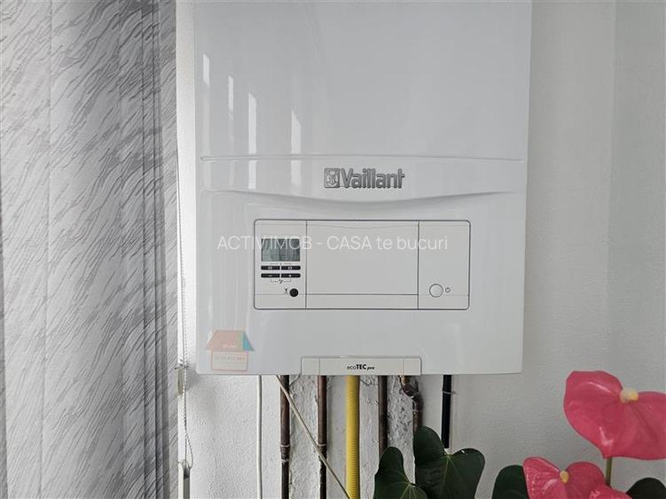 Resita, 3 Cam. Cf. 1, Et. 1, Bulevard, Micro 4 - 24