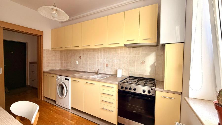 Apartament 3 camere cu 2 parcari, bucatarie inchisa, langa Grand Hotel Italia - 6