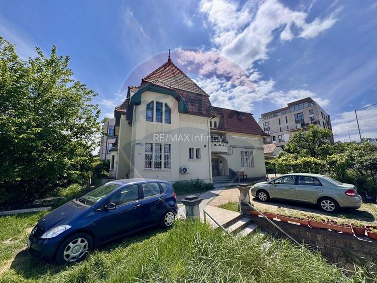 De închiriat - Garsonieră în vilă veche, zona Piața Cipariu - 7