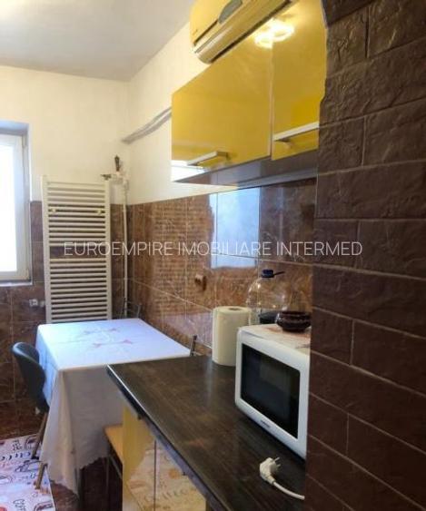 Apartament 2 camere decomandate zona Far - 6