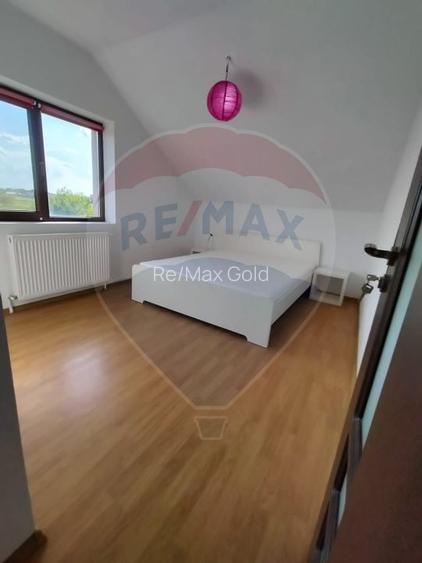 Casă / Vilă cu 4 camere la 25 min de Piata Victoriei - Tartasesti - 13