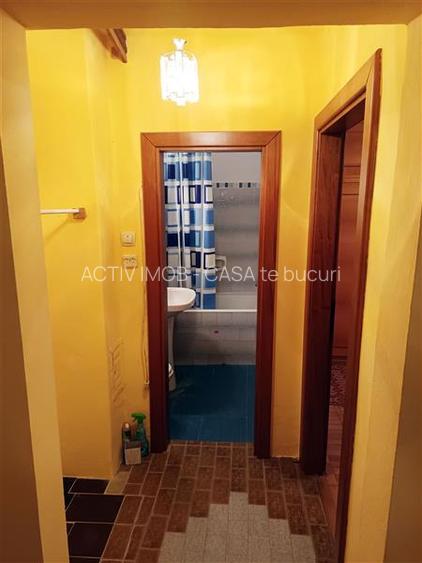 Apartament 2 camere in zona centrala Moldova Noua - 9