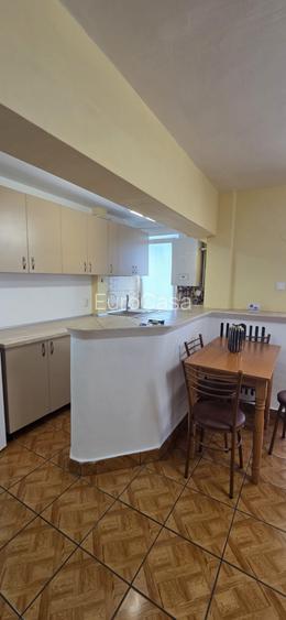 2 camere Central etajul 1, zona Teatru - 2
