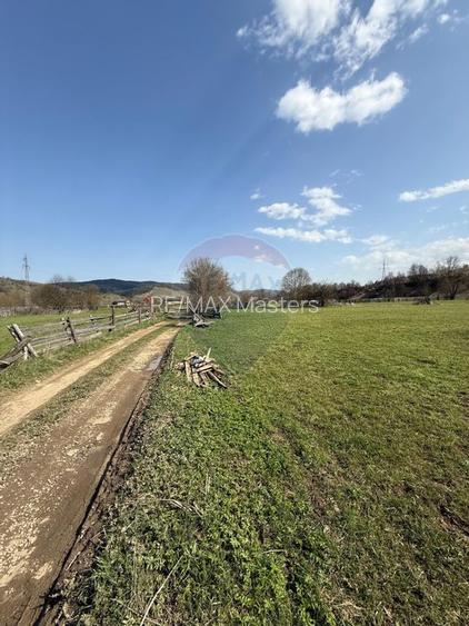Teren 9,202 mp Manastirea Humorului / Strada Principala BUCOVINA - 7