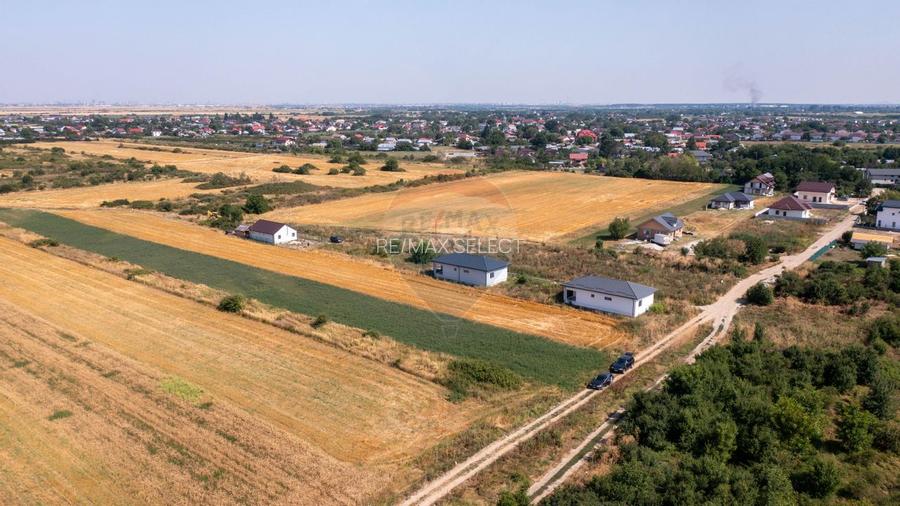 Vanzare teren intravilan 5,888 mp Sabareni / Strada sondei - 4