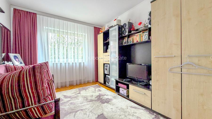 Apartament 3 camere, decomandat, 2 bai, etaj 2/4, Tractoru - 12