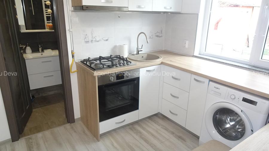 Inchiriez, garsoniera in Deva, zona Dacia, etaj 1, situata pe mijloc, amenajata - 3