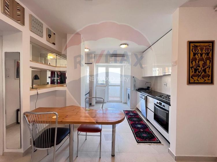 Apartament 2 camere - de inchiriat langa Marriott - centrala proprie - 10