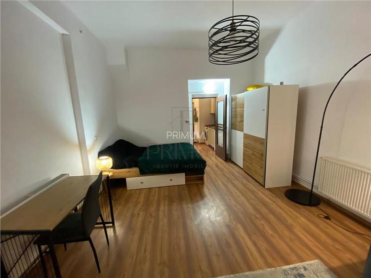 ULTRACENTRAL - 1 Camera - Cladire istorica - Perfect pentru investitie - Central - 2