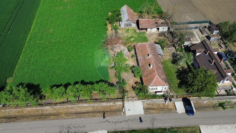 Casă cu 3 camere de vânzare in CRAIDOROLT la 4 km de baile MIHAENI - 7