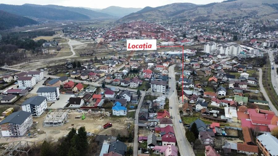 Casă de vânzare în GURA HUMORULUI zona Ariniș 250 mp teren - 13