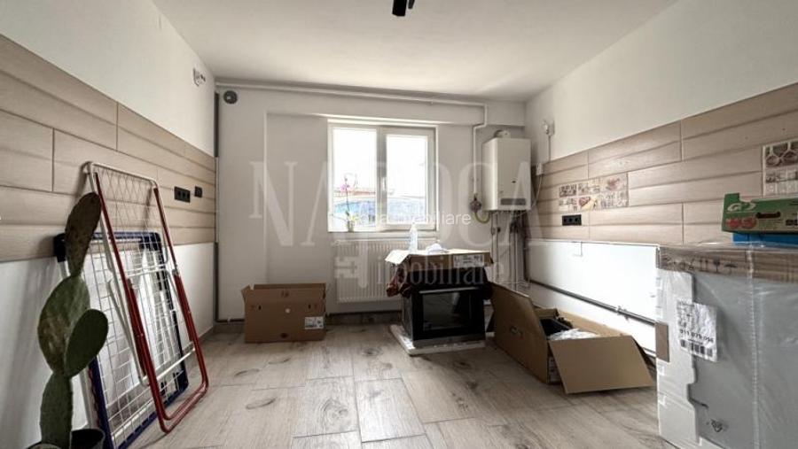 Casa 8 camere de vanzare in Floresti - 9