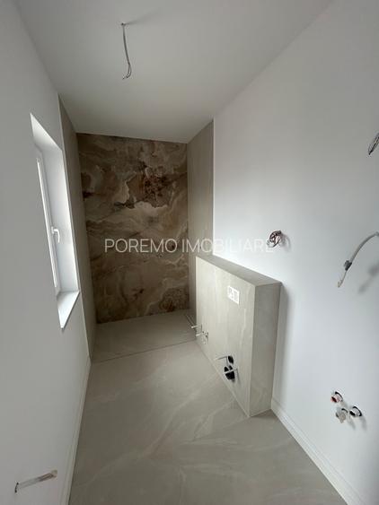 De vanzare duplex la cheie, liber, ocupabil imediat, 4 dormitoare, 3 bai - 5