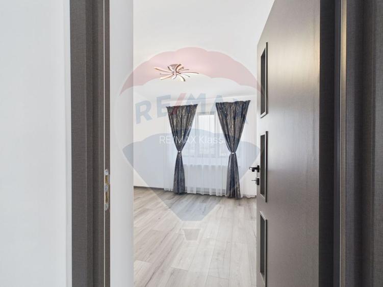 Casă / Vilă cu 5 camere de vânzare - 32