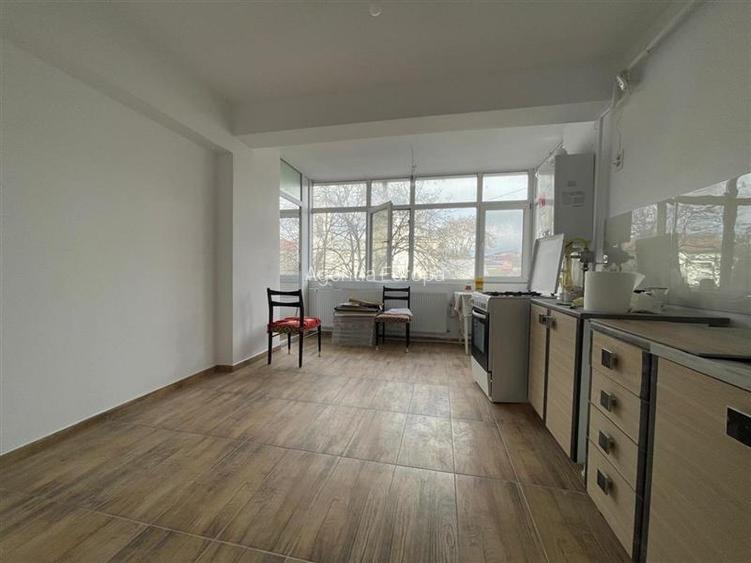 Apartament 2 camere  de vanzare zona ultracentrala-Tulcea - 2