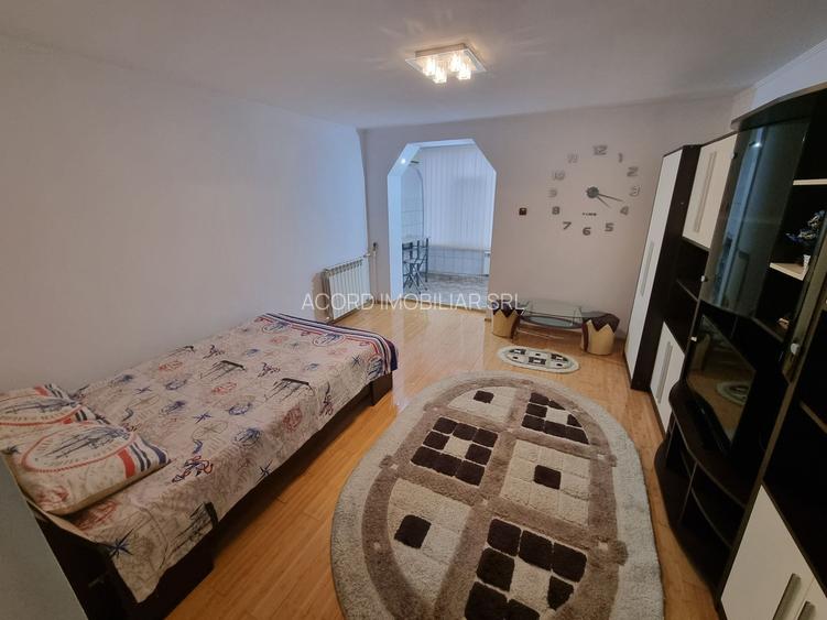 Garsoniera zona Km 4 - 2