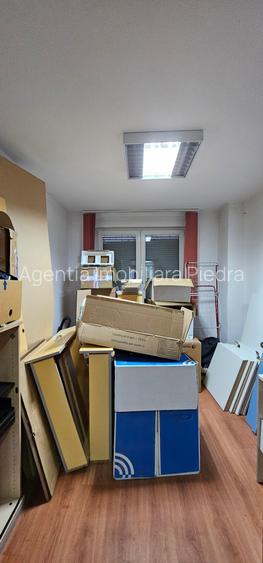 Vand apartament de 3 camere situat pe strada Luptei,intr-un bloc din 2006,parter - 7