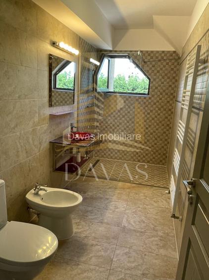 Casa de inchiriat pe 3 nivele 6 camere  +curte generoas in cartierul | PANORAMA - 12