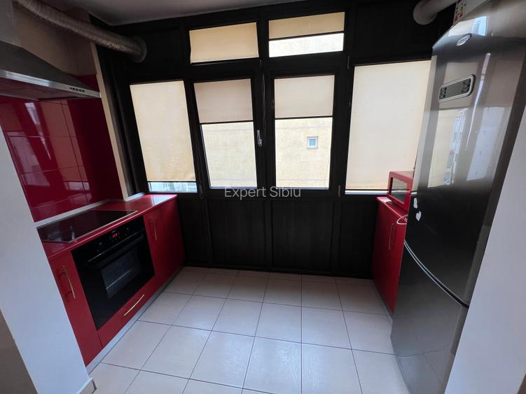 Apartament 2 camere decomandat,renovat, zona Centrala - 3