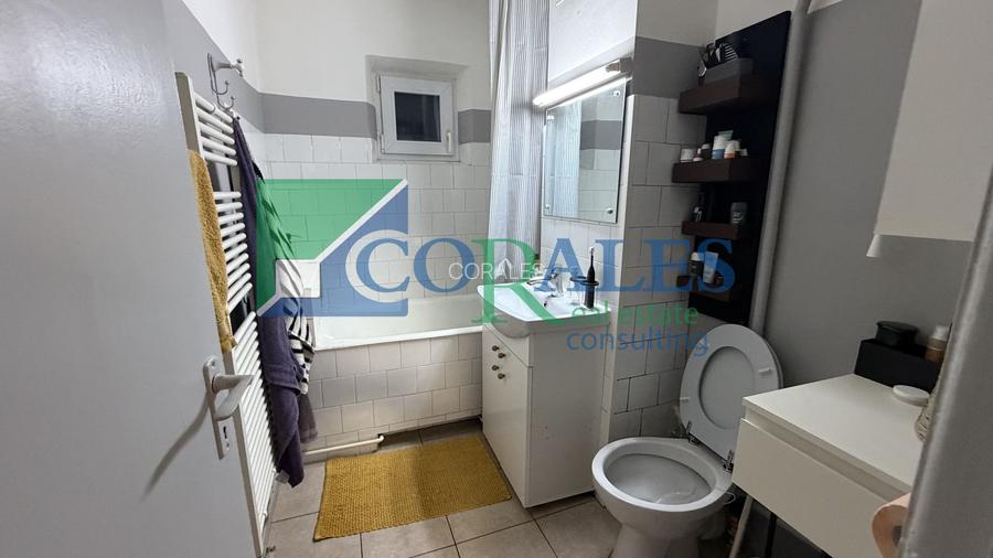 Et. 2, langa Scoala 30,  Centrala Proprie, decomandat - Zona Soarelui - 11