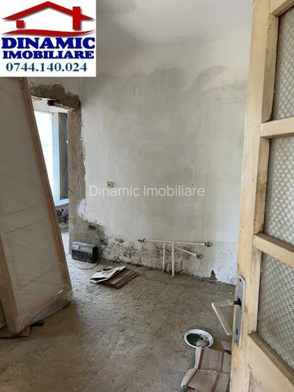 Casă + Hală cu 620 mp teren, Str. Izvoare. Preț 65000 eur/ pachet - 6