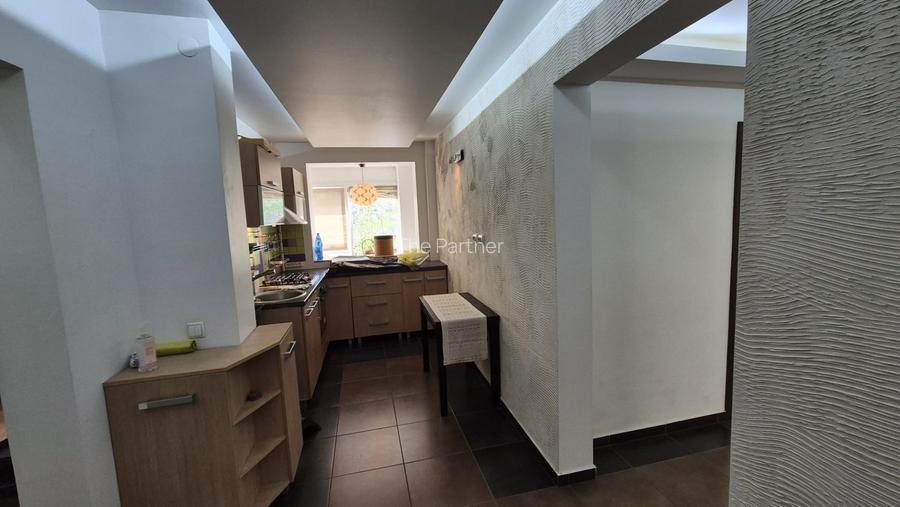 APARTAMENT 3 CAMERE DE VANZARE GORJULUI - 5