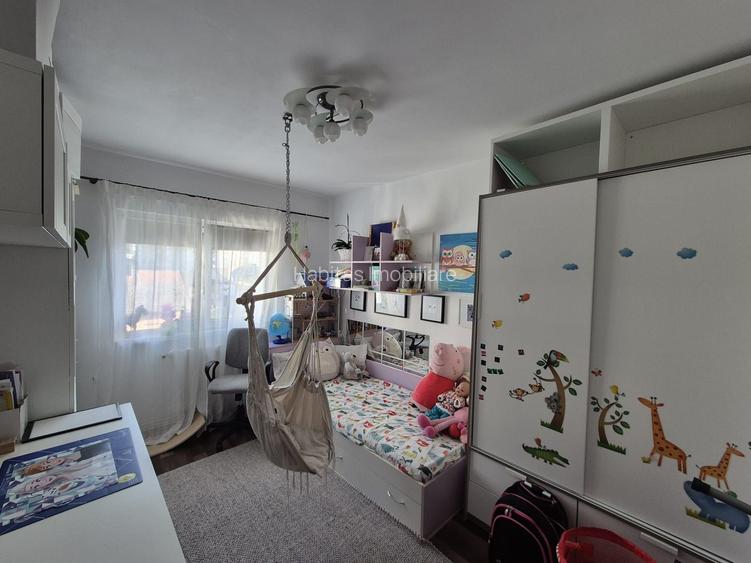 Apartament 4 camere, finisat, mobilat, parcare, zona str Izlazului - 10