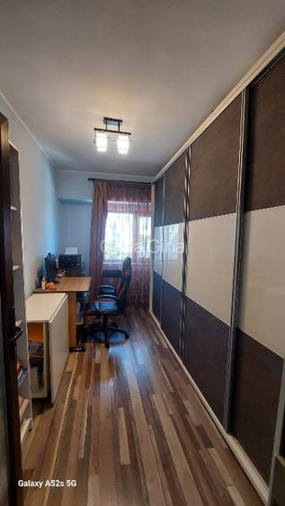 Apartament cu 4 camere decomandate  - 2