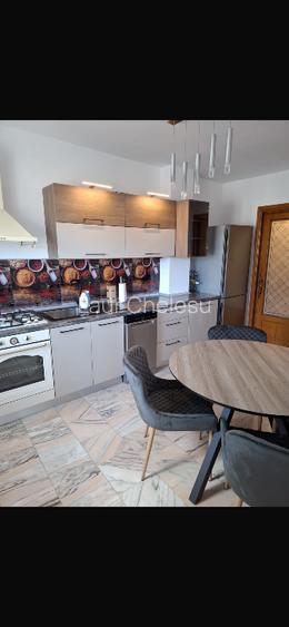 Apartament în vila, 3 camere, zona Universitate-Scoica - 2