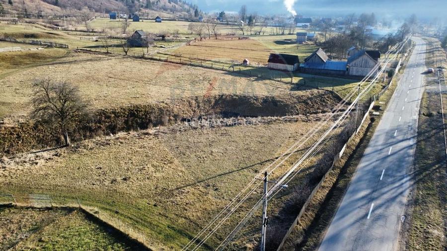 Teren de vanzare  Vatra Moldovitei BUCOVINA - 18