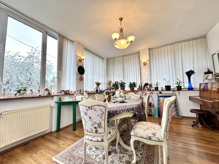 Casă individuală cochetă, cu priveliște, garaj, teren 496 mp, comision 0 - 4