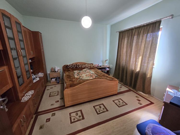 Casă Individuală cu 8 Camere și 4 Băi – de Vânzare în Ciarda Roșie - 375.000 Eur - 5