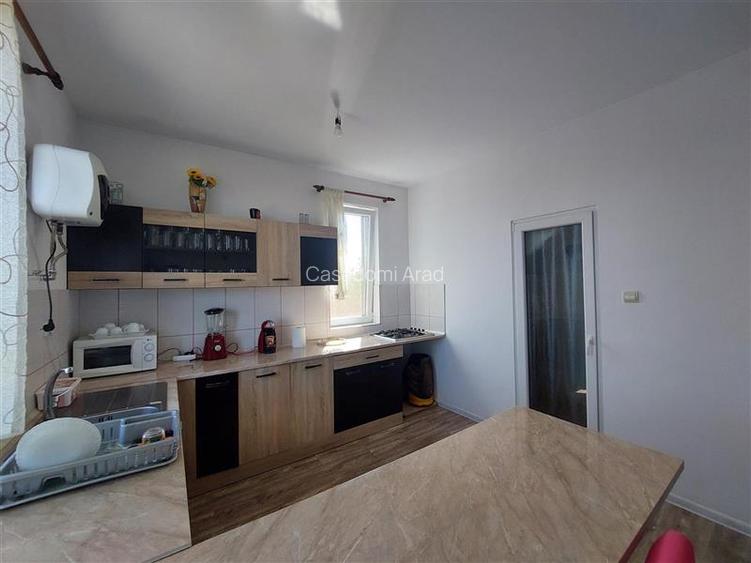 PRET REDUS!!! Casa cu 4 dormitoare in Sofronea - 10