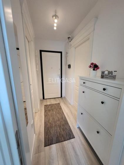 Apartament cu 1 camera, decomandat, zona Poitiers Tower - 9