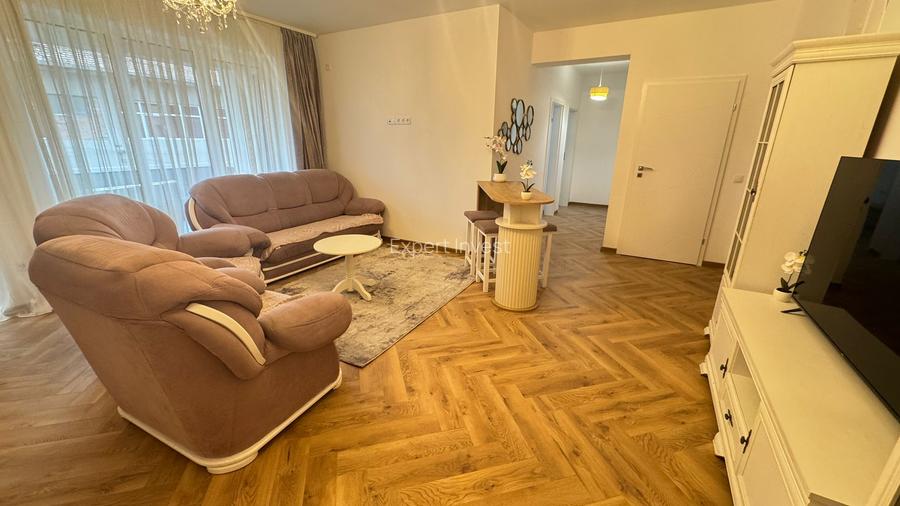 Apartament 3 camere - 2 bai - et. 1 - Lux - zona Centrala - Mall - 2