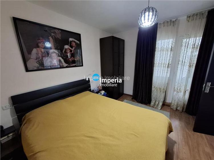 Apartament 3 camere nedecomandat, 60 mp, Podu Ros - Tesatura! - 9