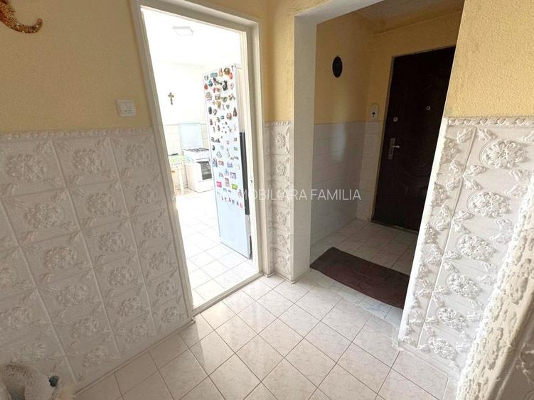 🏠 Apartament 2 Camere Decomandat – Micro 20, Galați (Etaj 4/4 cu Pod) - 11