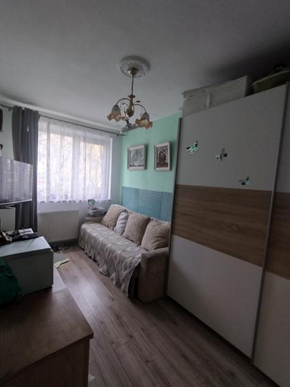 Etaj 1apartament 3Camere Tomis 1-Spitalul judetean