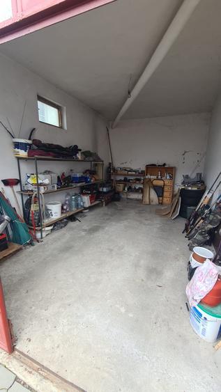 Casă de vânzare – 5 camere, 2 bucatarii, zona Cetate