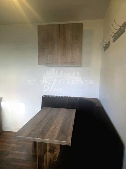 Casa 3 camere – Bd. Mamaia, zona centrala, mobilata pentru birouri - 9