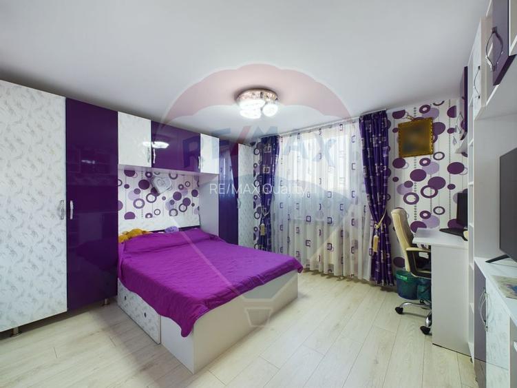 Casă / Vilă 5 camere + Mansarda Foarte Spatioasa - 12