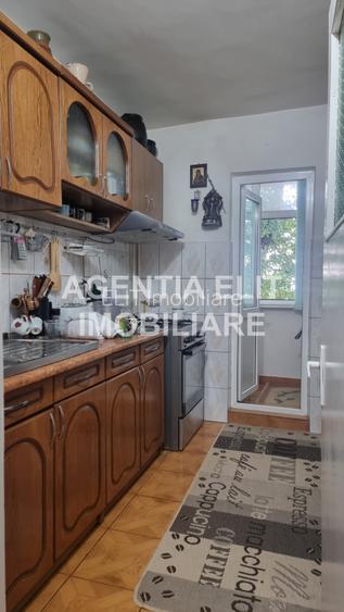 Apartament 2 camere, zona Scolii nr 8 - 5