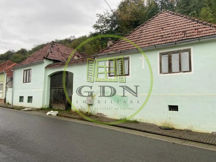 Gospodărie veche pe teren generos – 838 mp, Șeica Mică - 2