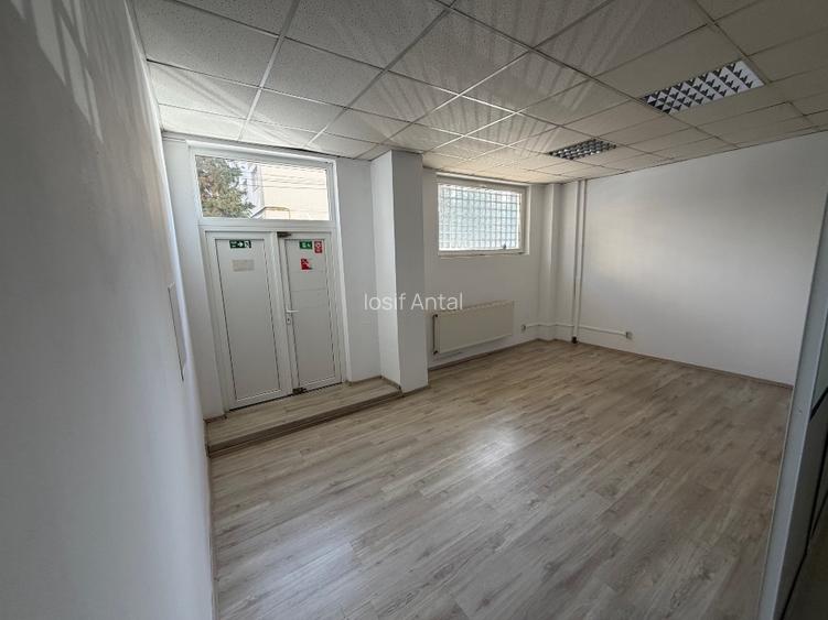 Spațiu comercial central de închiriat  - 5