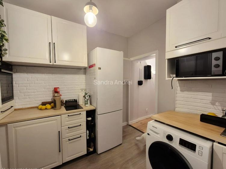 Apartament ultracentral, 3 camere în vilă interbelică, intrare separată, terasă - 14