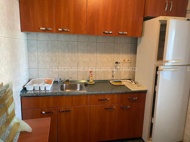 Apartament 2 camere, decomandat, zona CAPITOL-BD.MAMAIA - 4