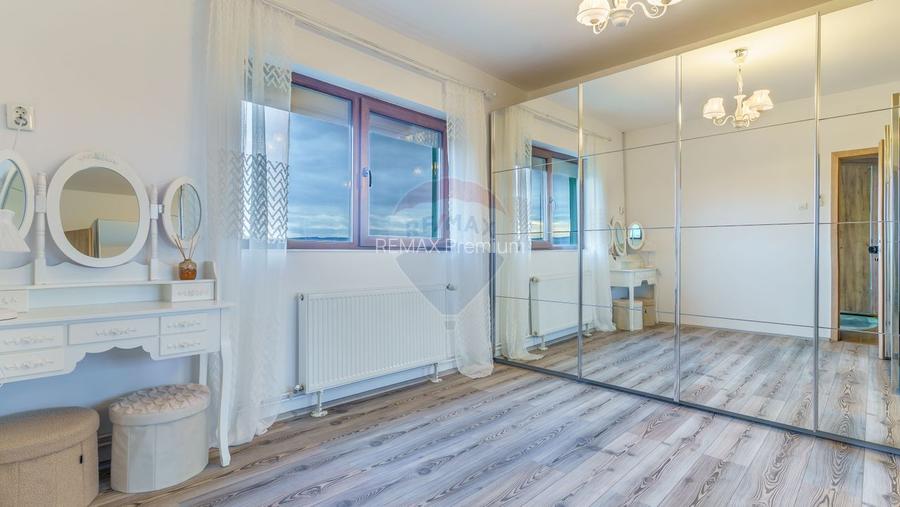 Teren 9.42 ha extravilan + casa 230 mp, COMISION 0% - 8