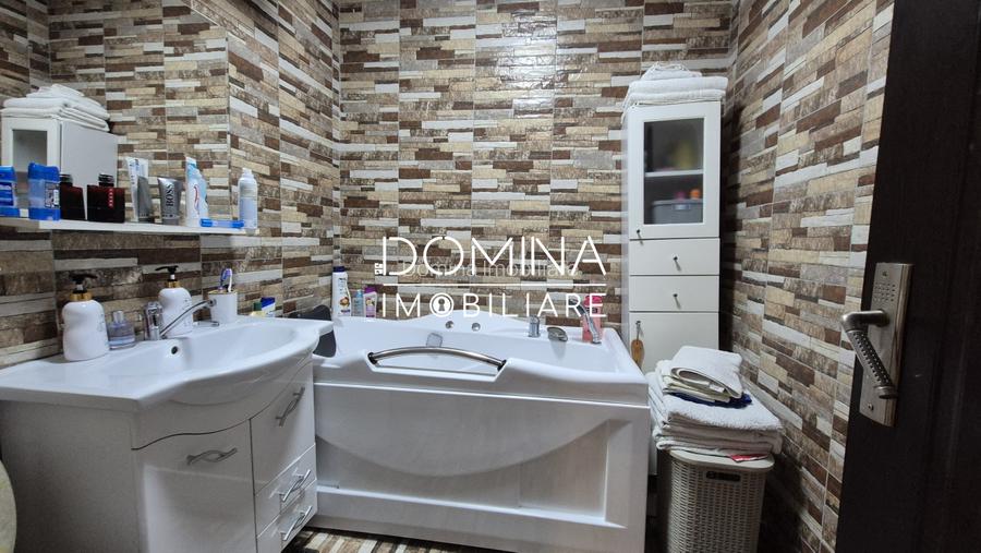 Vânzare apartament 4 camere *ULTRACENTRAL* situat în Târgu Jiu, strada Unirii - 9