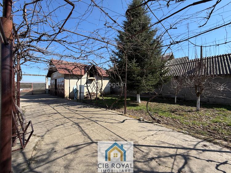 Casa 6 camere  Jud. Dâmbovița,Com. Corbii Mari,Satu Nou,Str. Troiței nr. 6, - 7