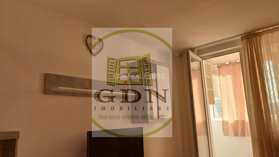 Vanzare apartament 2 camere &acirc; decomandat, cu balcon si vedere panoramica - 5